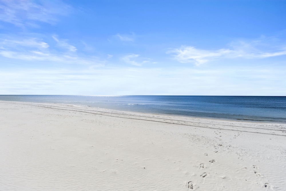 Boardwalk Beach Resort by Panhandle Getaways photo 1