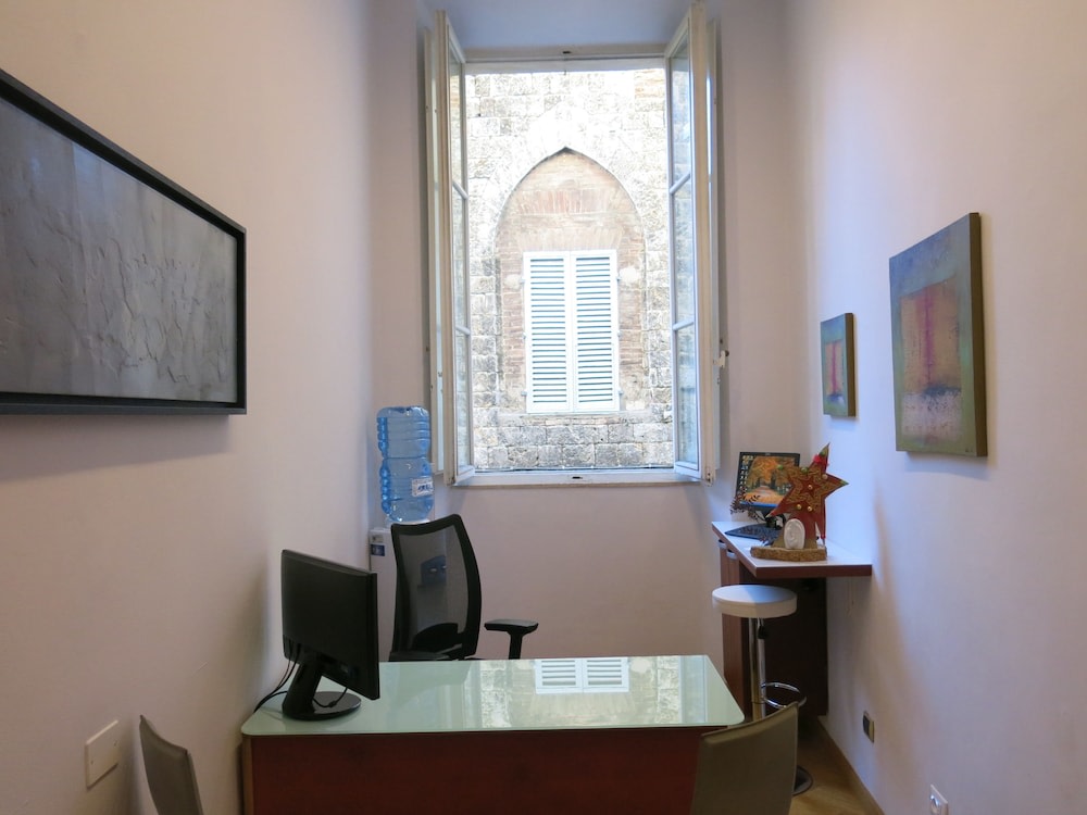 Piazza Paradiso Accomodation photo 1