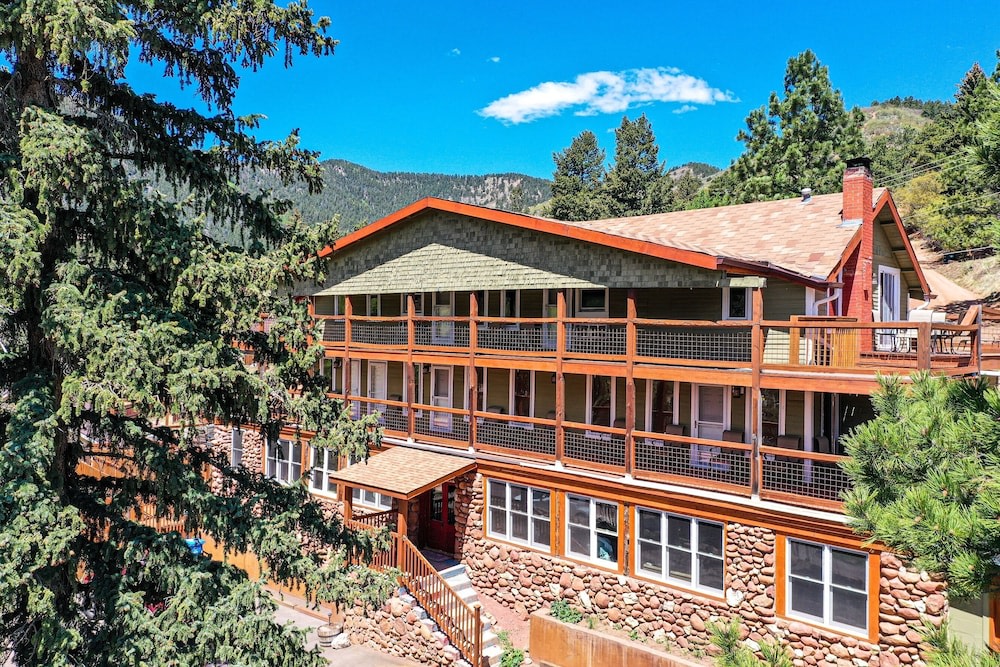The Green Mountain Falls Lodge photo 1
