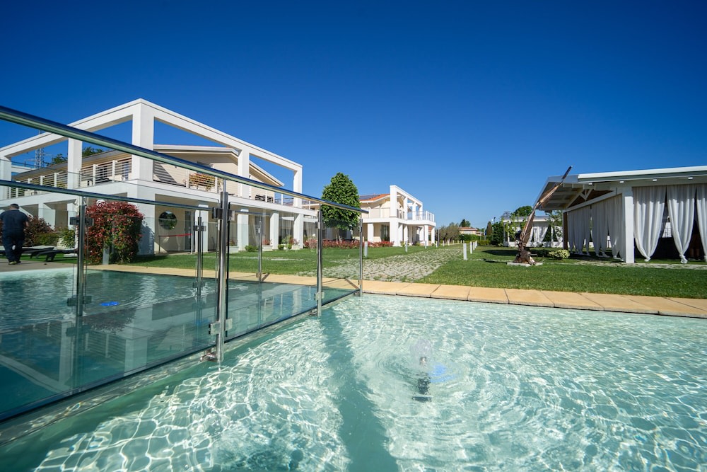 iConic Wellness Resort photo 1