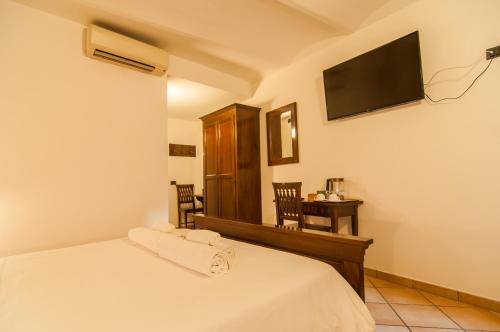 Umbrian Concierge - Alla Rocca photo 1