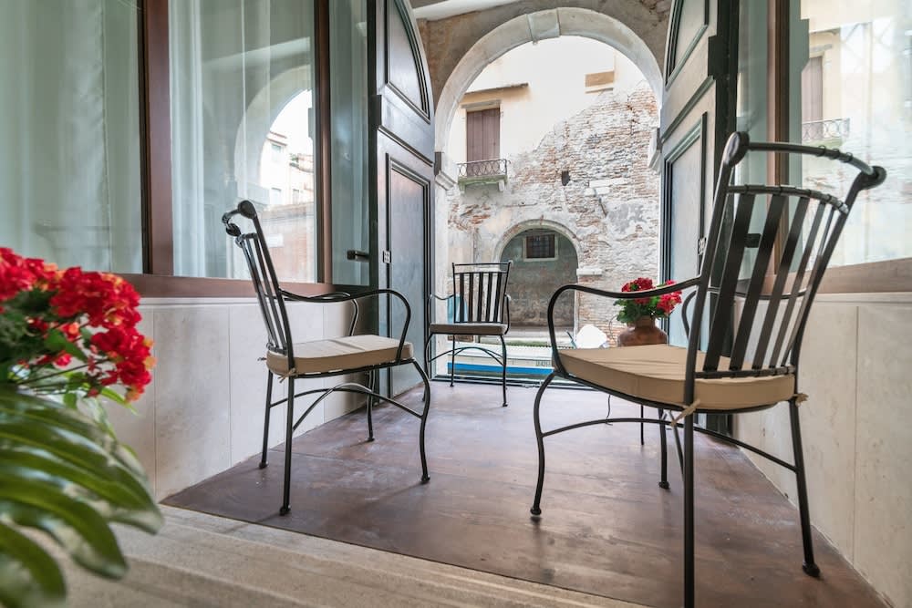 Riva Palace Apartments by Wonderful Italy photo 1