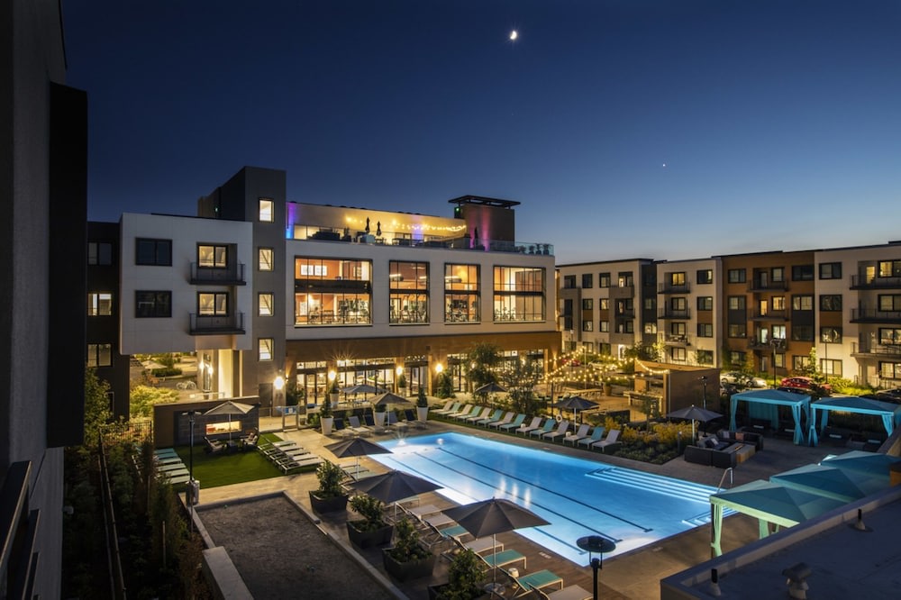 Global Luxury Suites in Menlo Park photo 1