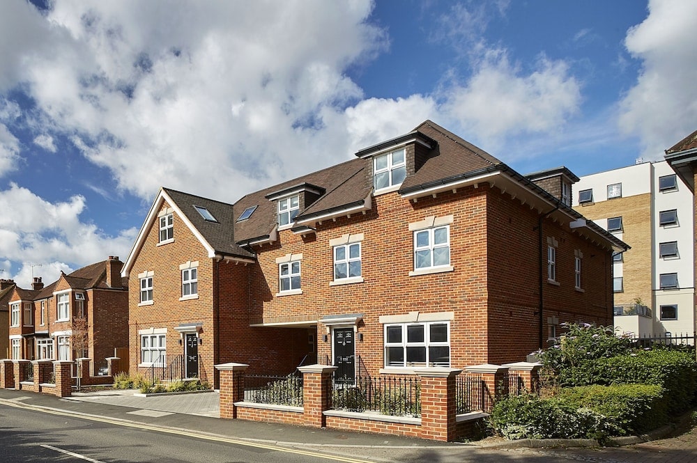 Imperial Court by Viridian Apartments photo 1