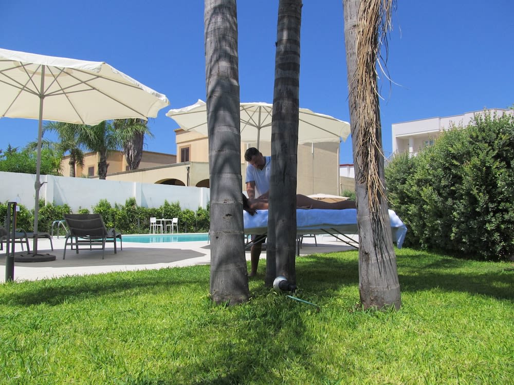 Travini Hotel Residence photo 1