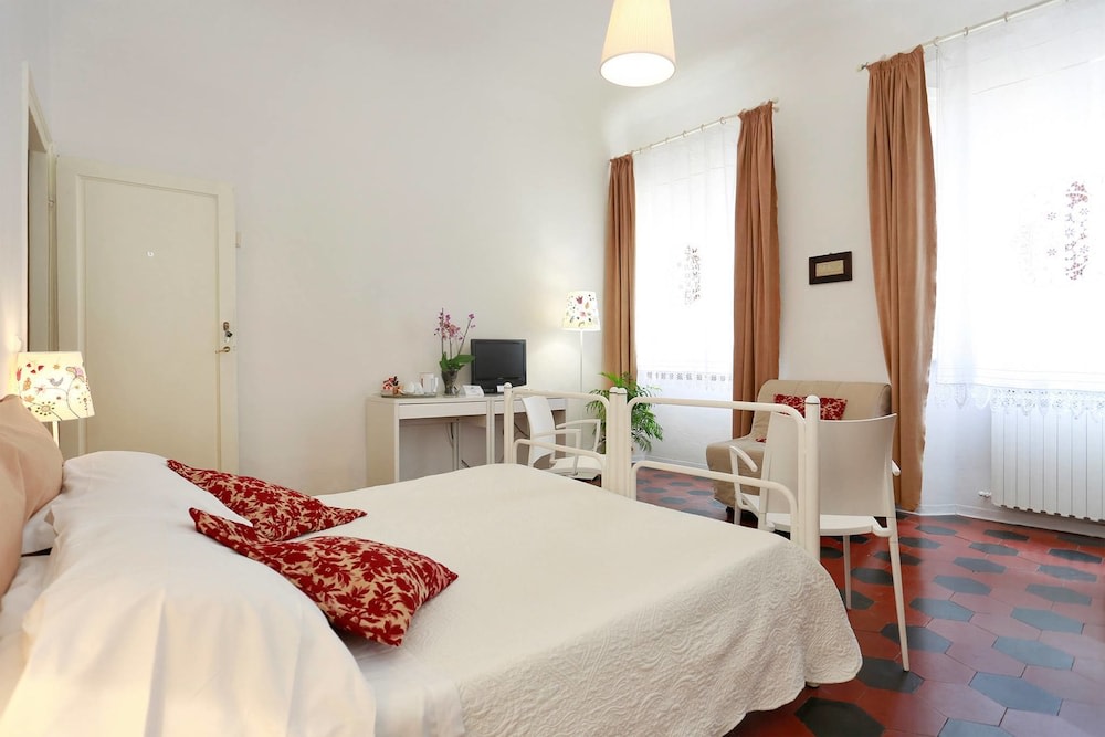 Lucretia House Affittacamere photo 1