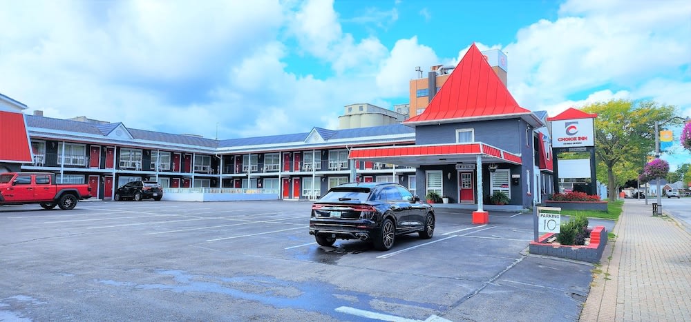 Choice Inn by the Falls photo 1