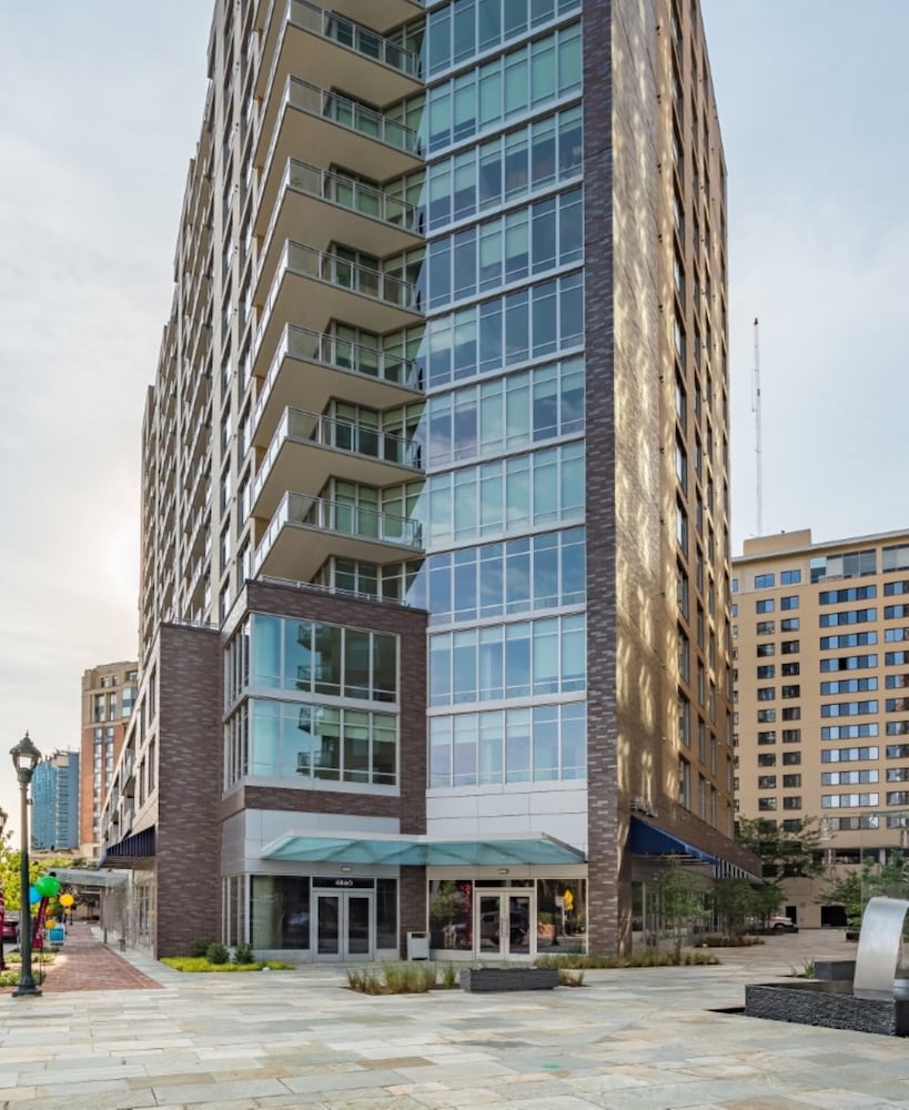 Bluebird Suites near Chevy Chase photo 1