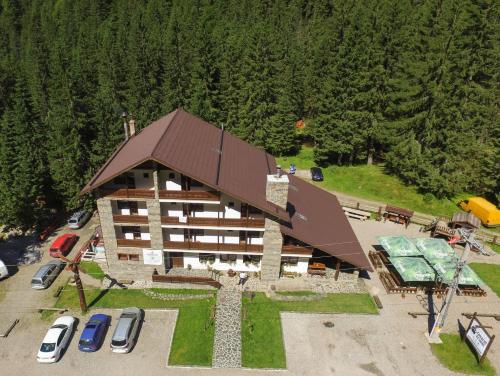 Conacul Ursului photo 1