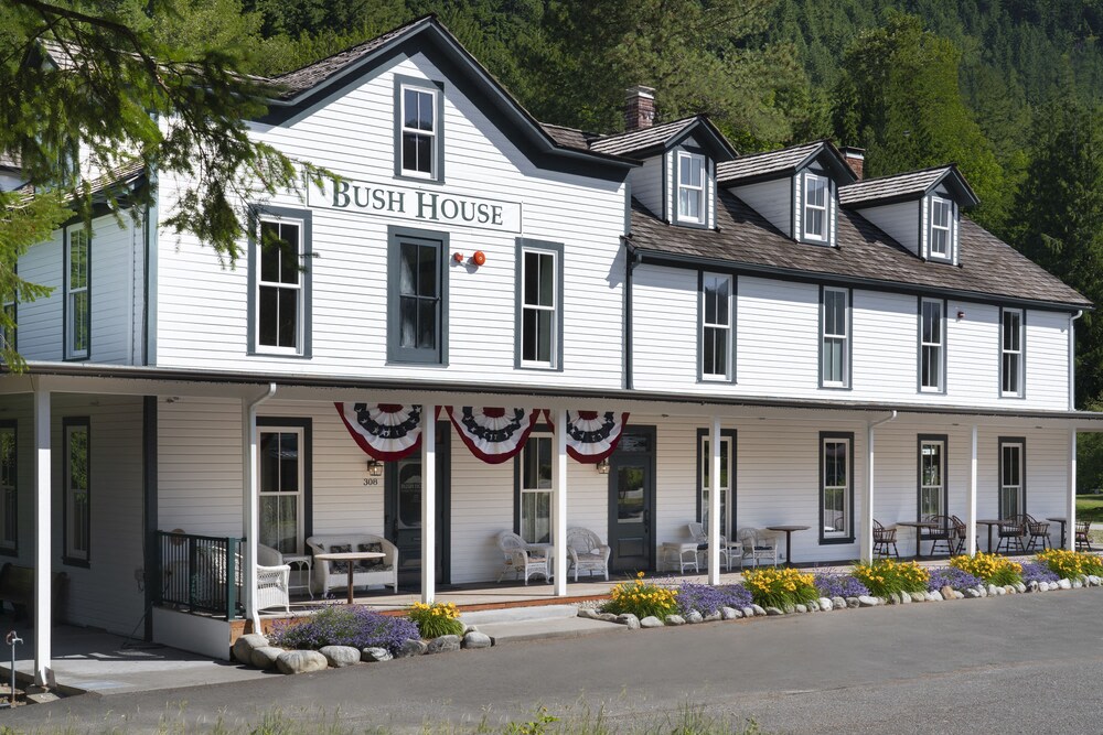 Bush House Inn photo 1