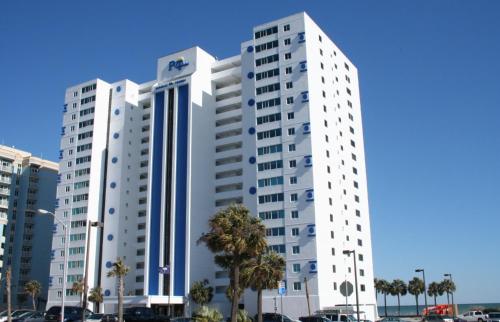 Club Regency at Regency Towers photo 1