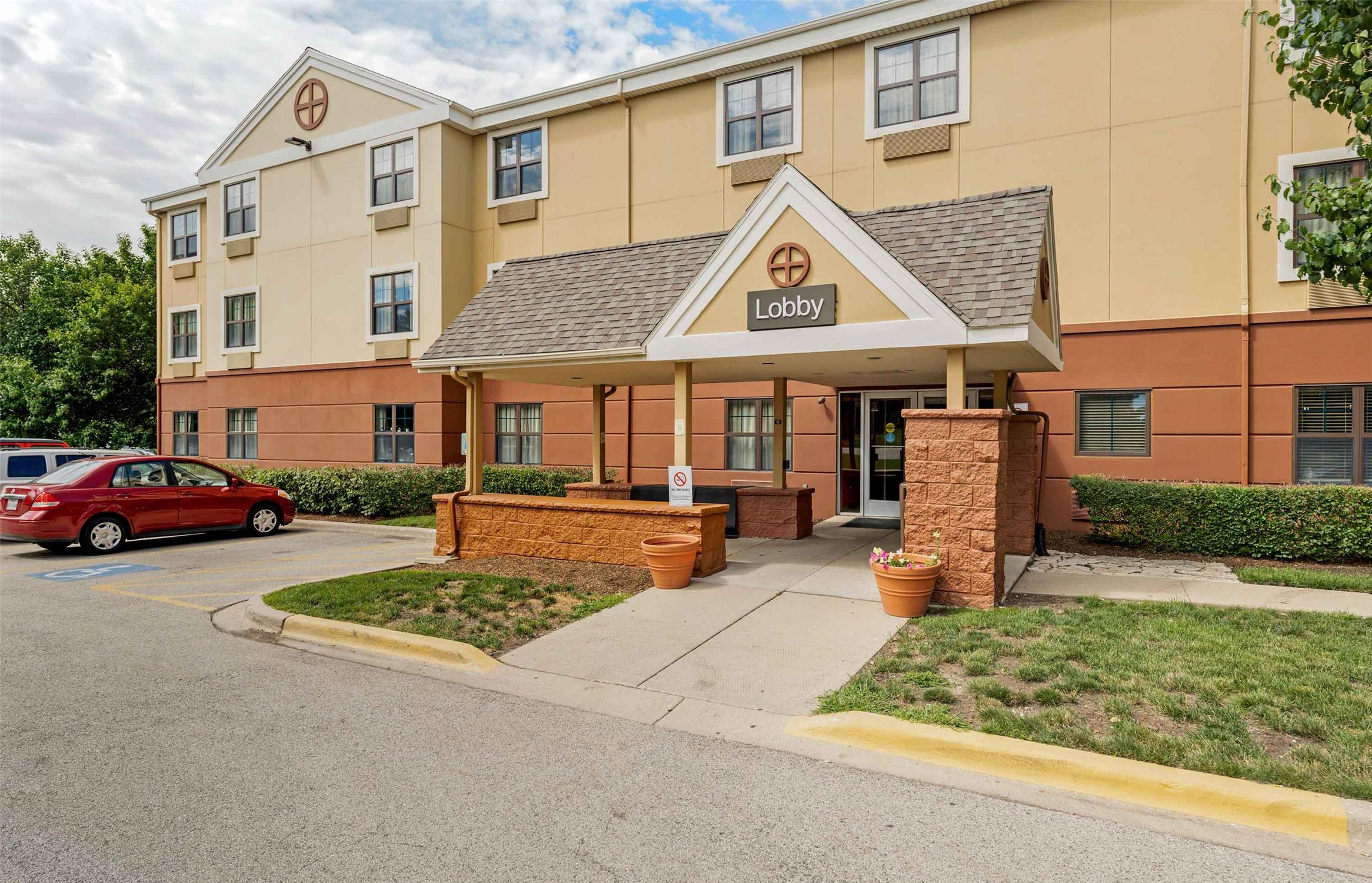 Extended Stay America Suites - Chicago - Gurnee photo 1