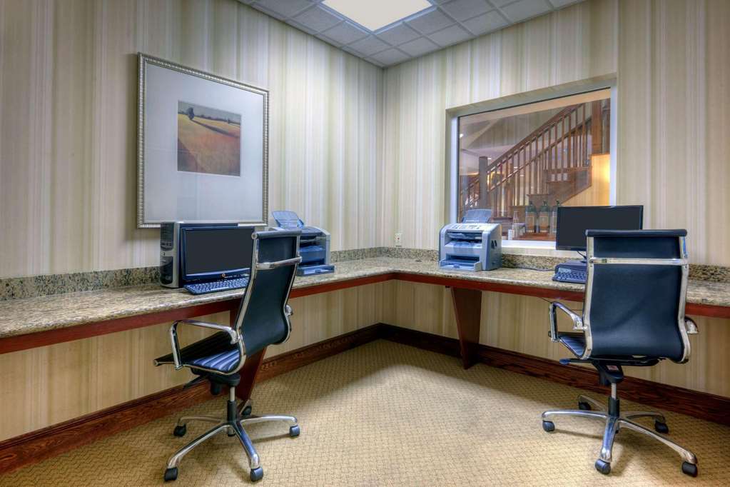  (Business center)