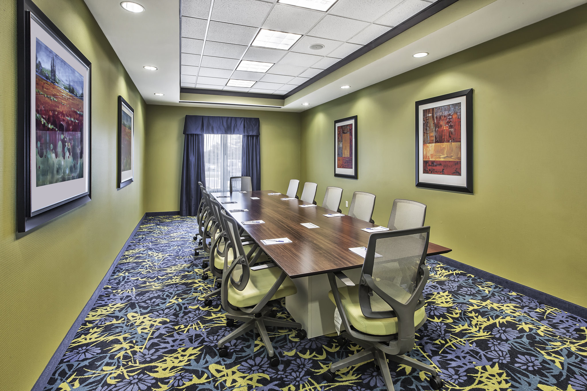  (Meeting room)