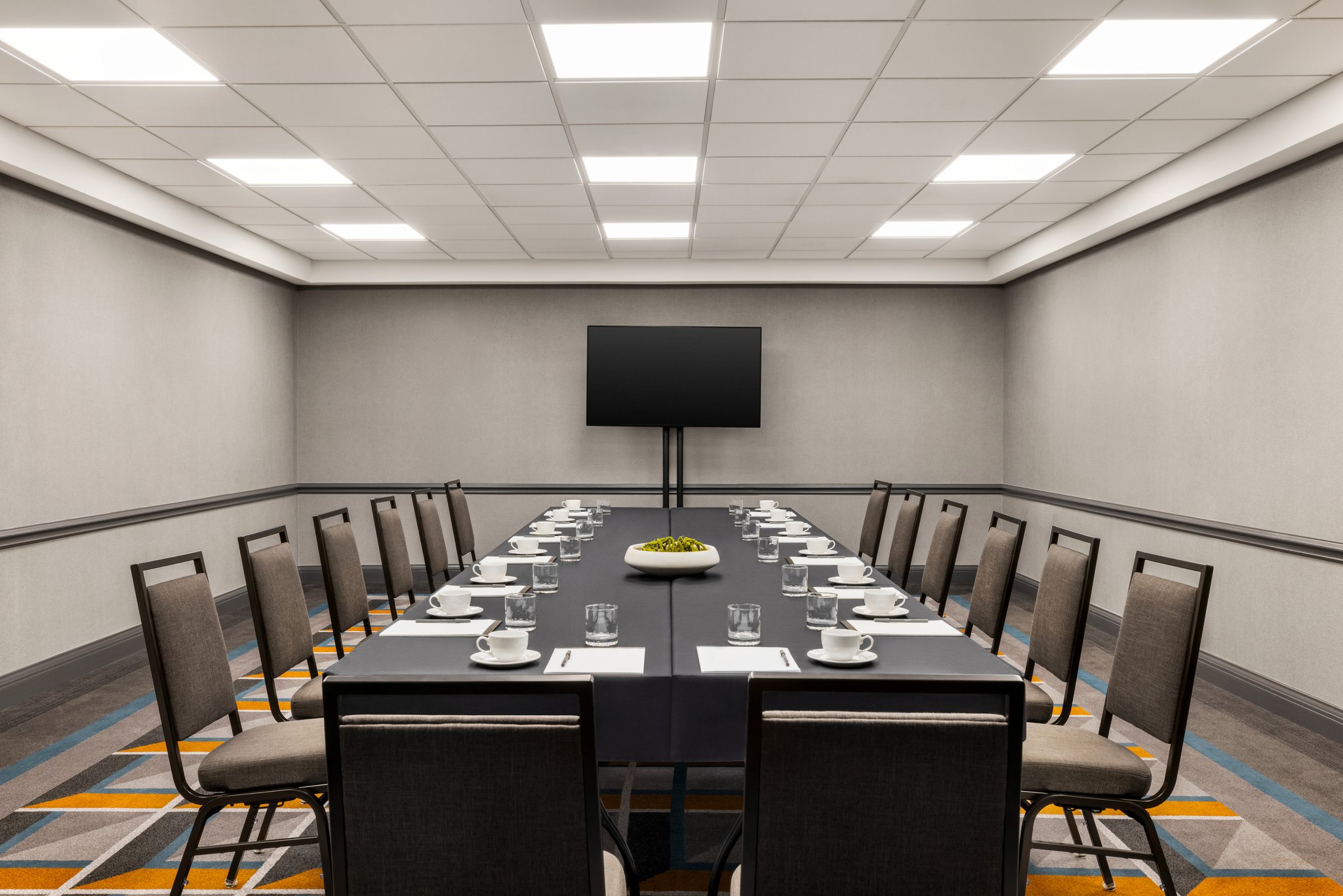  (Meeting room)