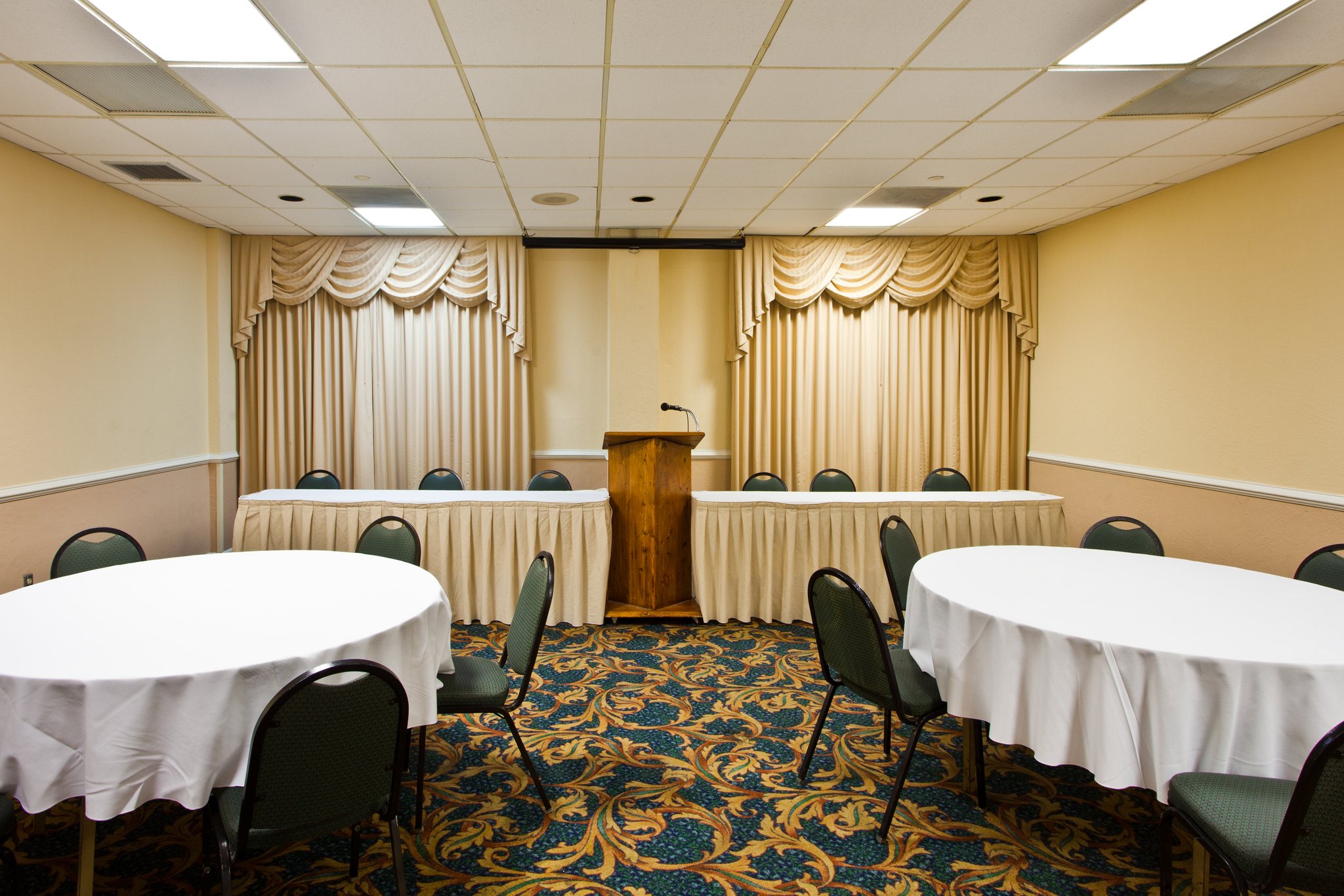  (Meeting room)