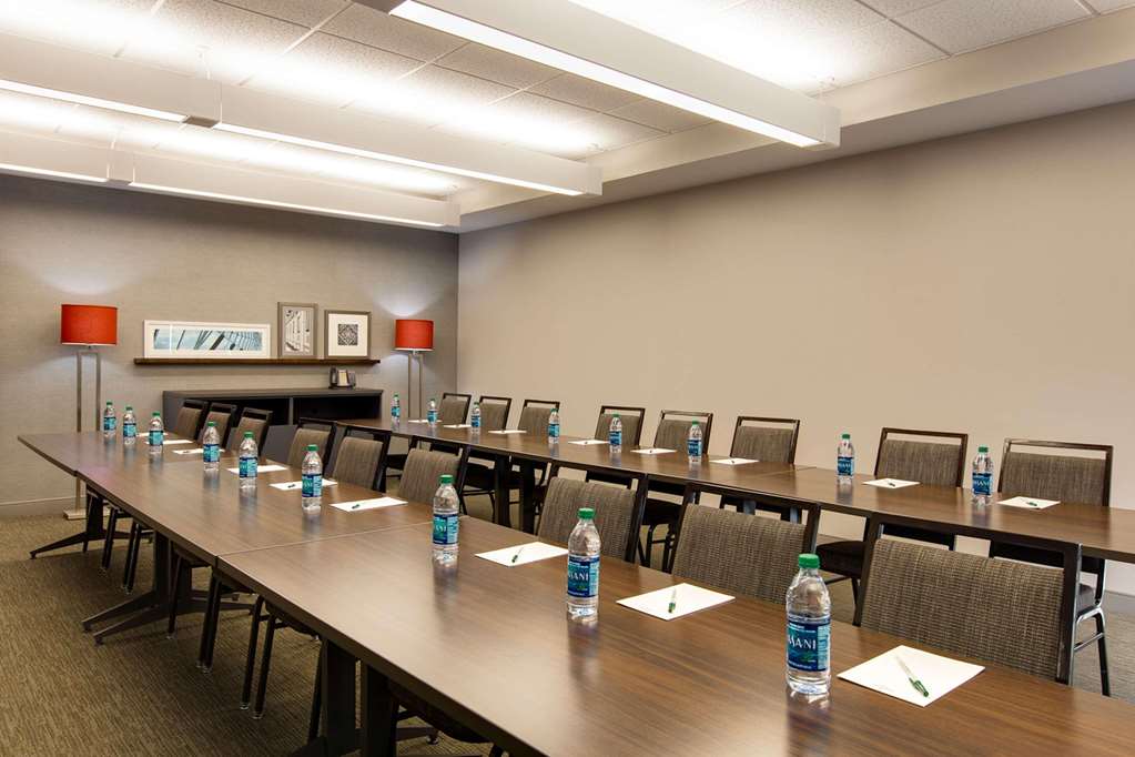  (Meeting room)