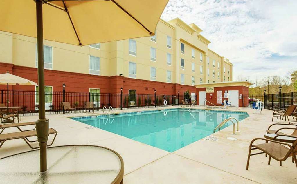  (Pool view)