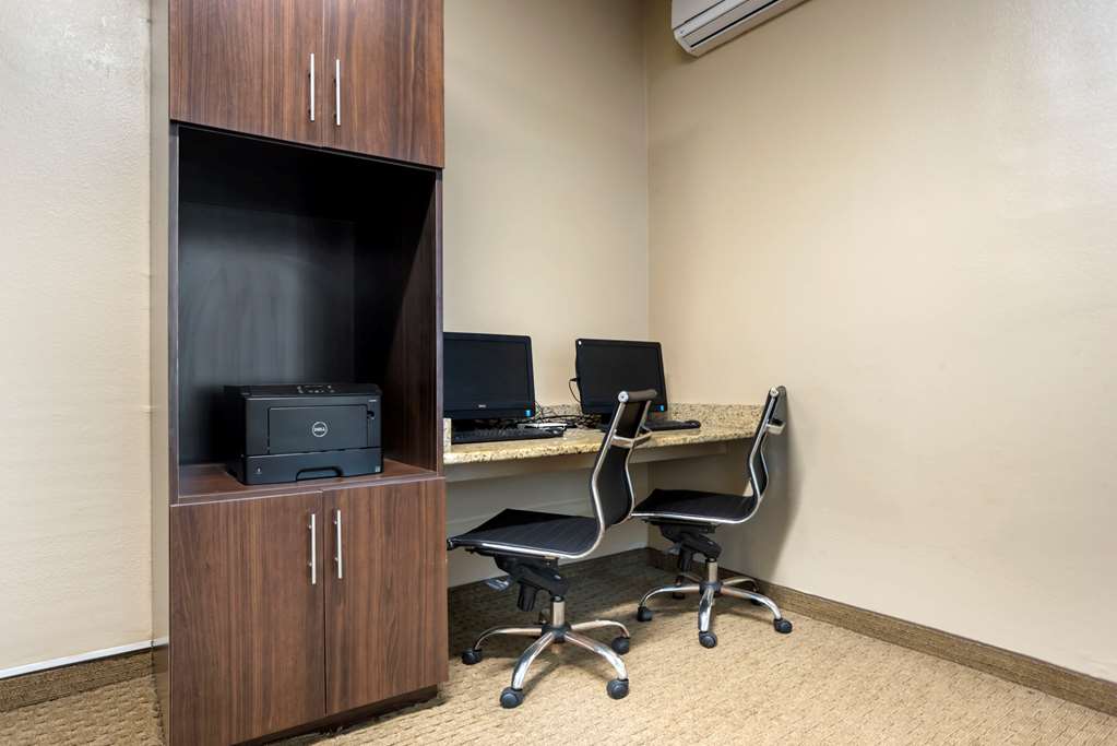  (Business center)