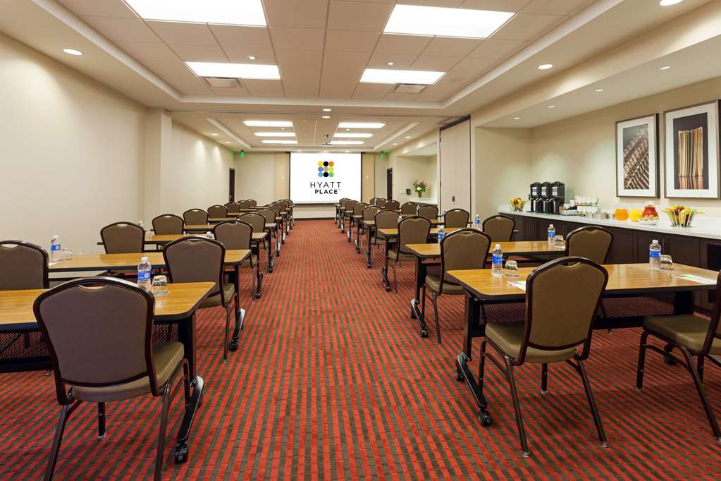  (Meeting room)