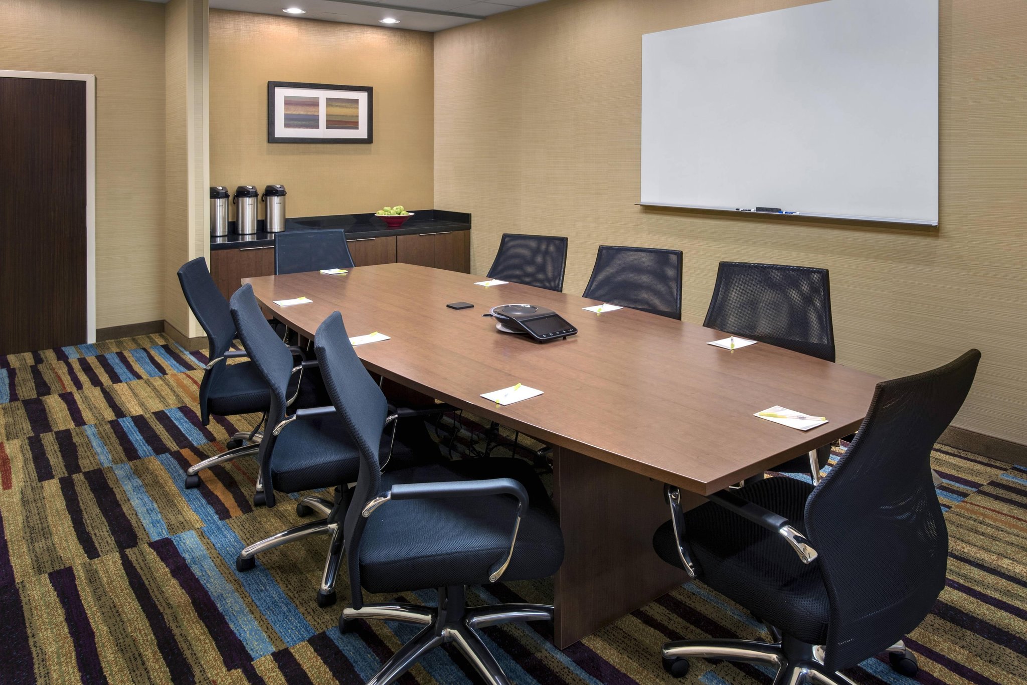  (Meeting room)