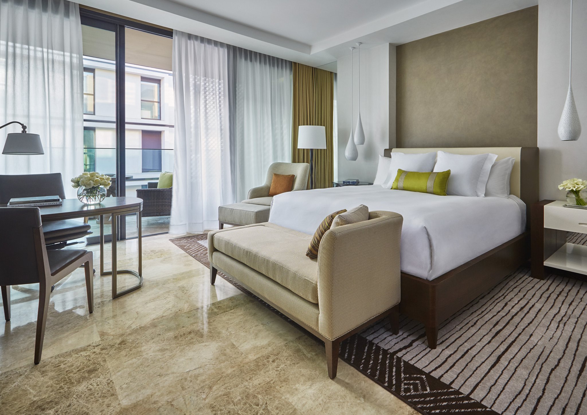 Superior Room – King