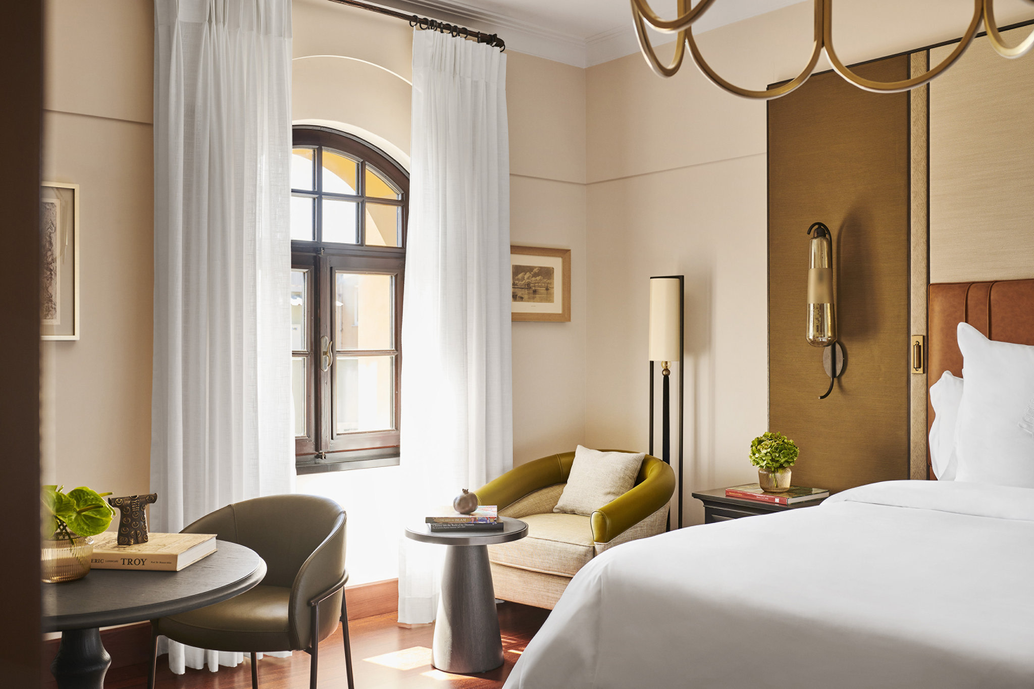 Deluxe Room – King