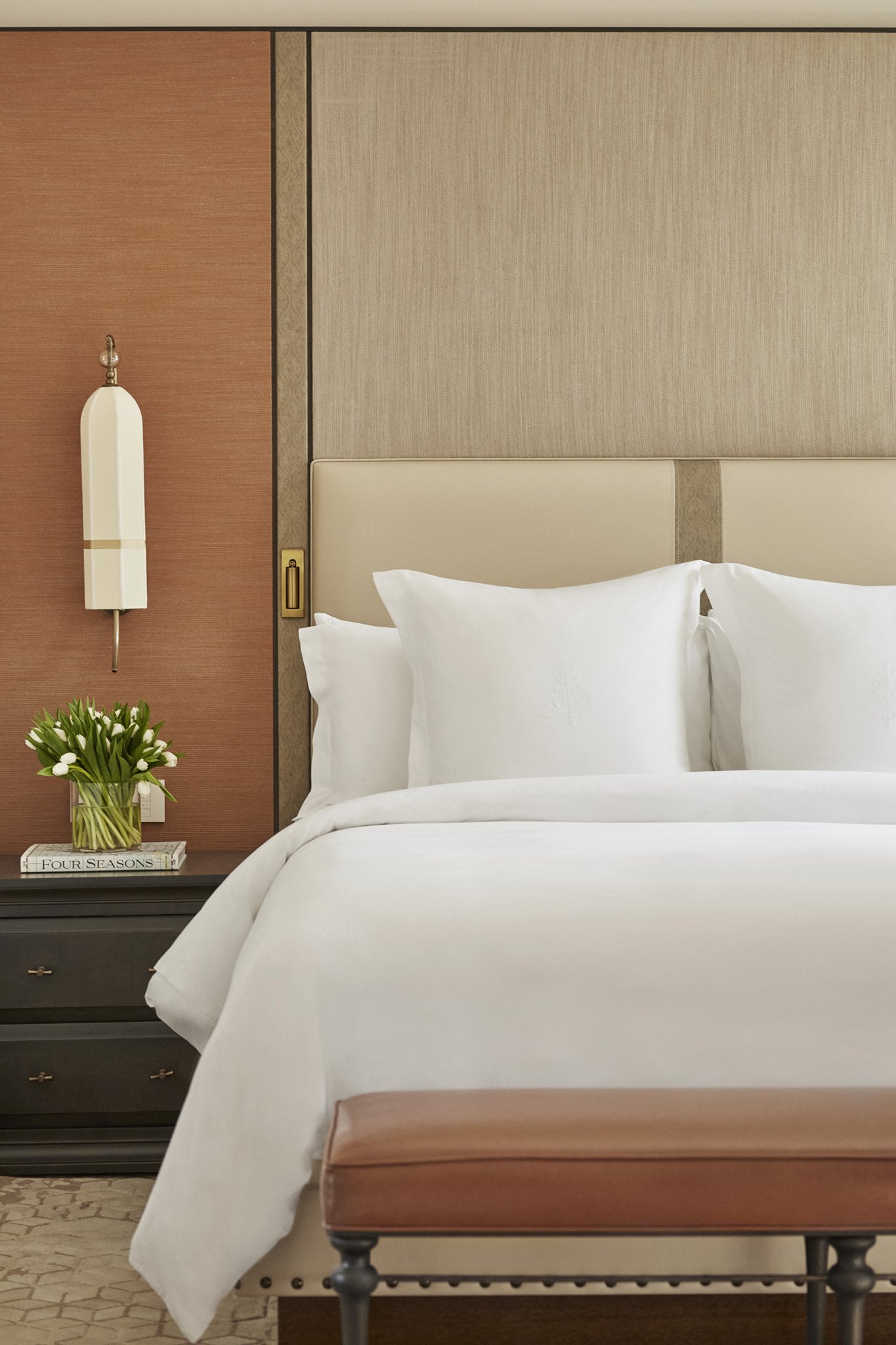 Superior Room – King