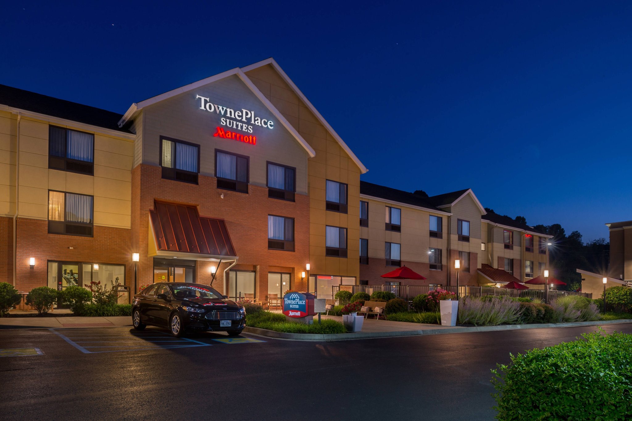 Towneplace Suites By Marriott Huntington photo 1