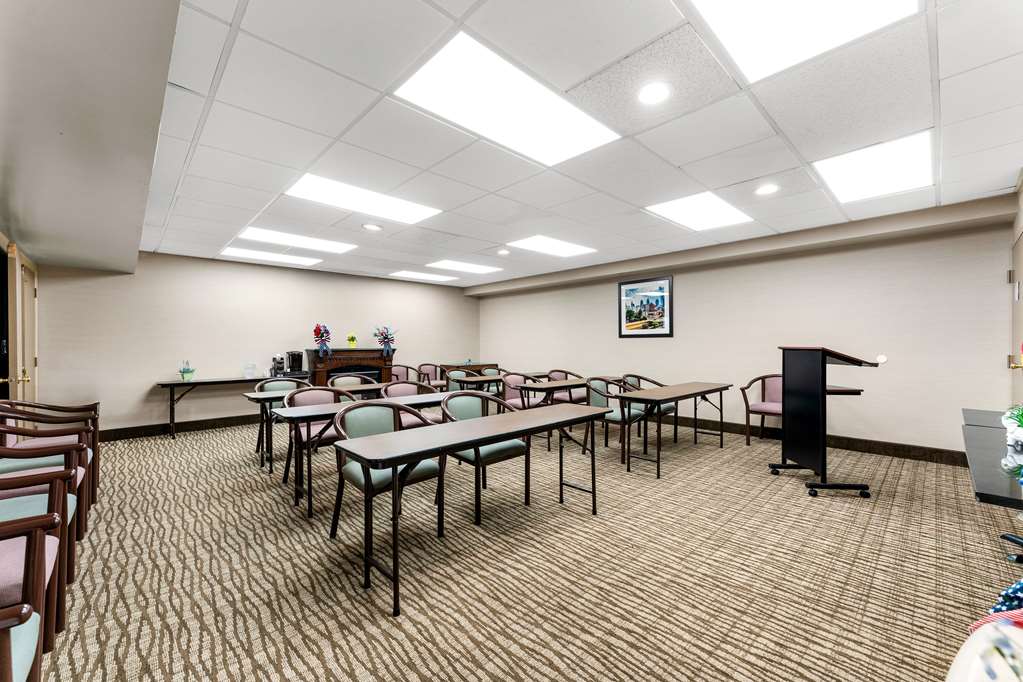  (Meeting room)