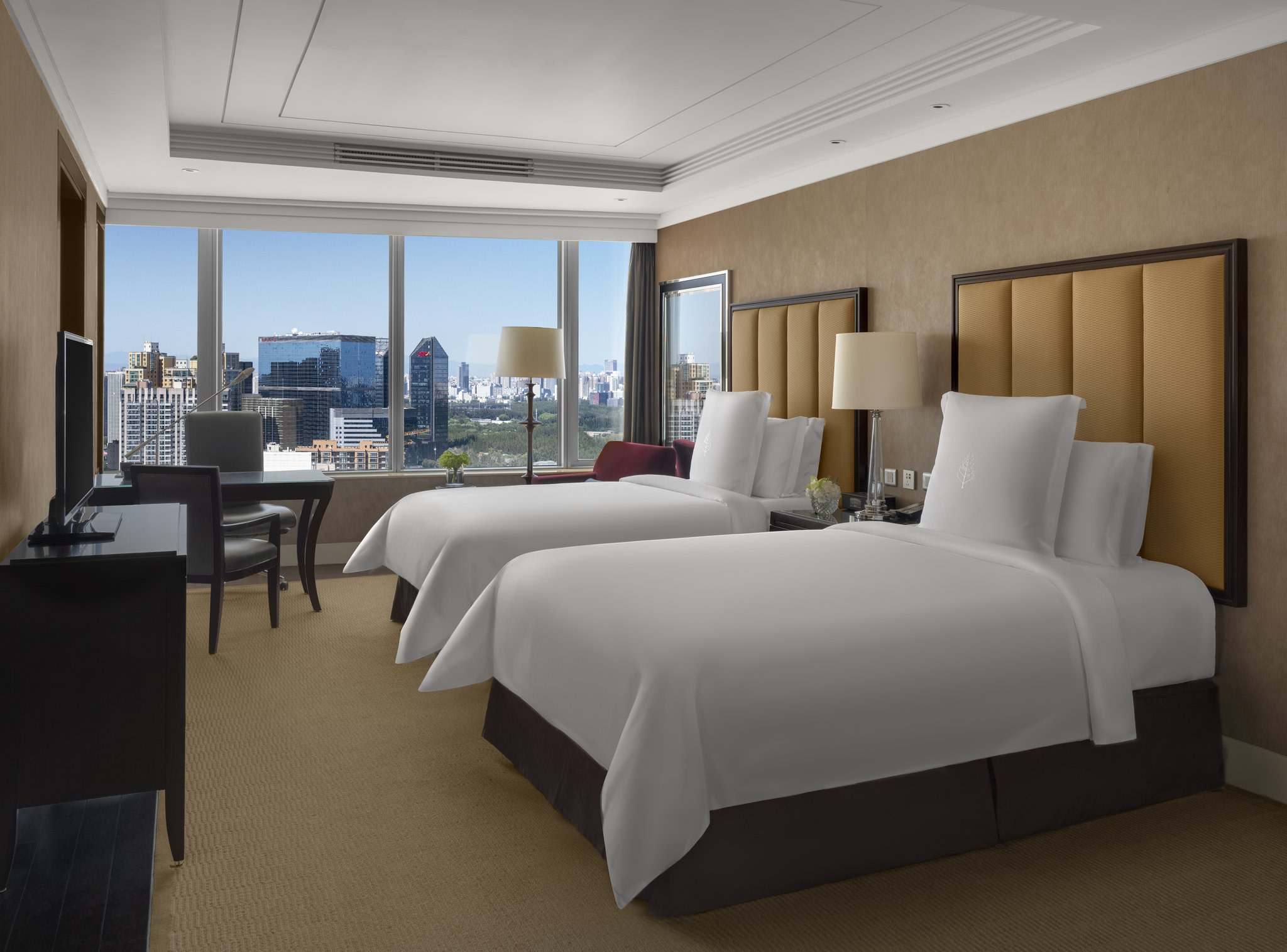Four Seasons Room – Two Twins