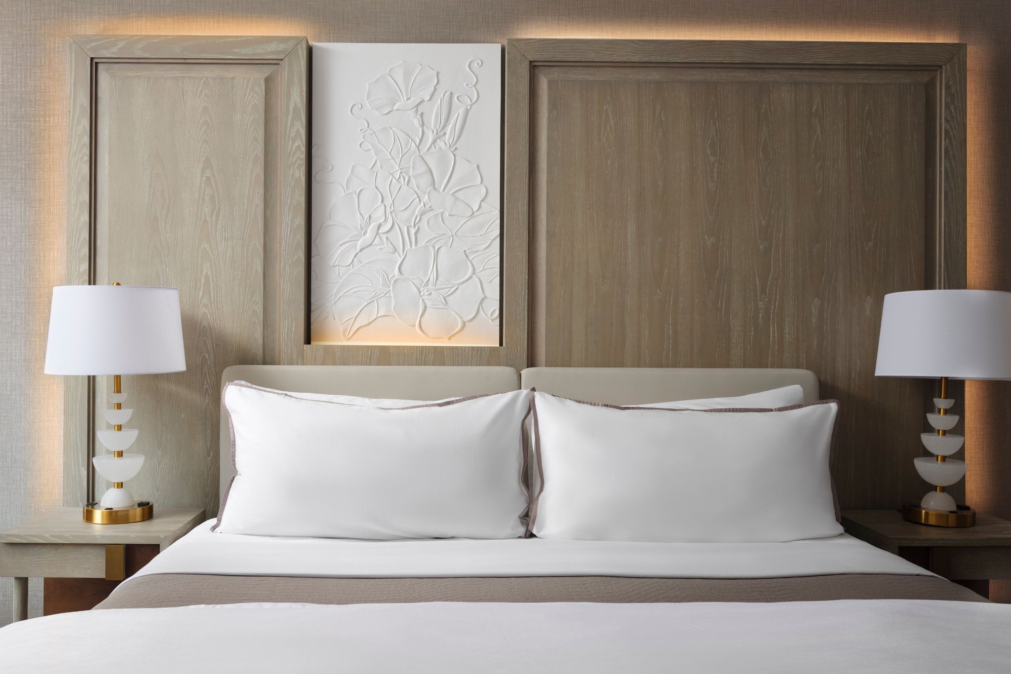  (Guest room)