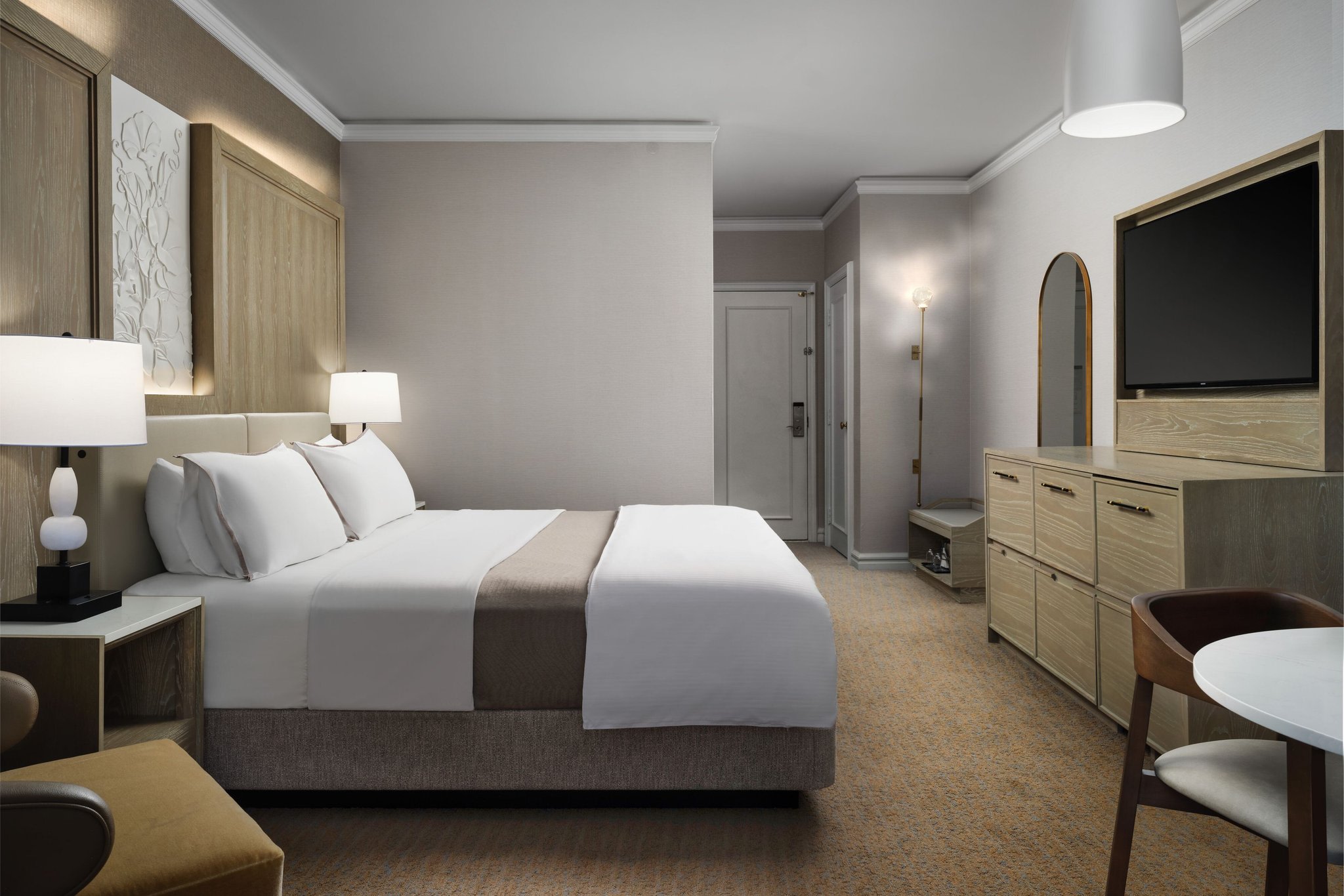  (Guest room)