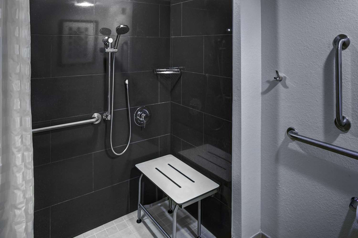 Hyatt House Sterling Dulles Airport North photo 1