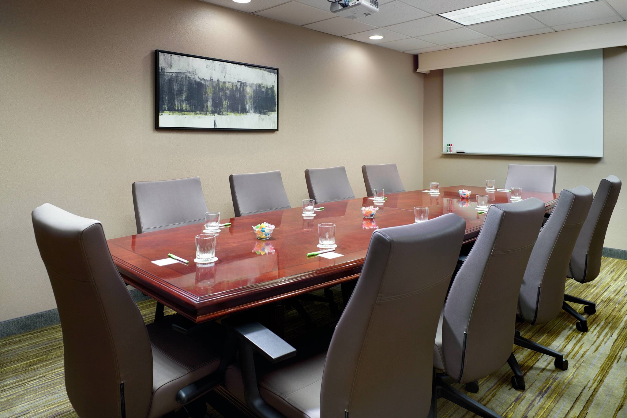  (Meeting room)