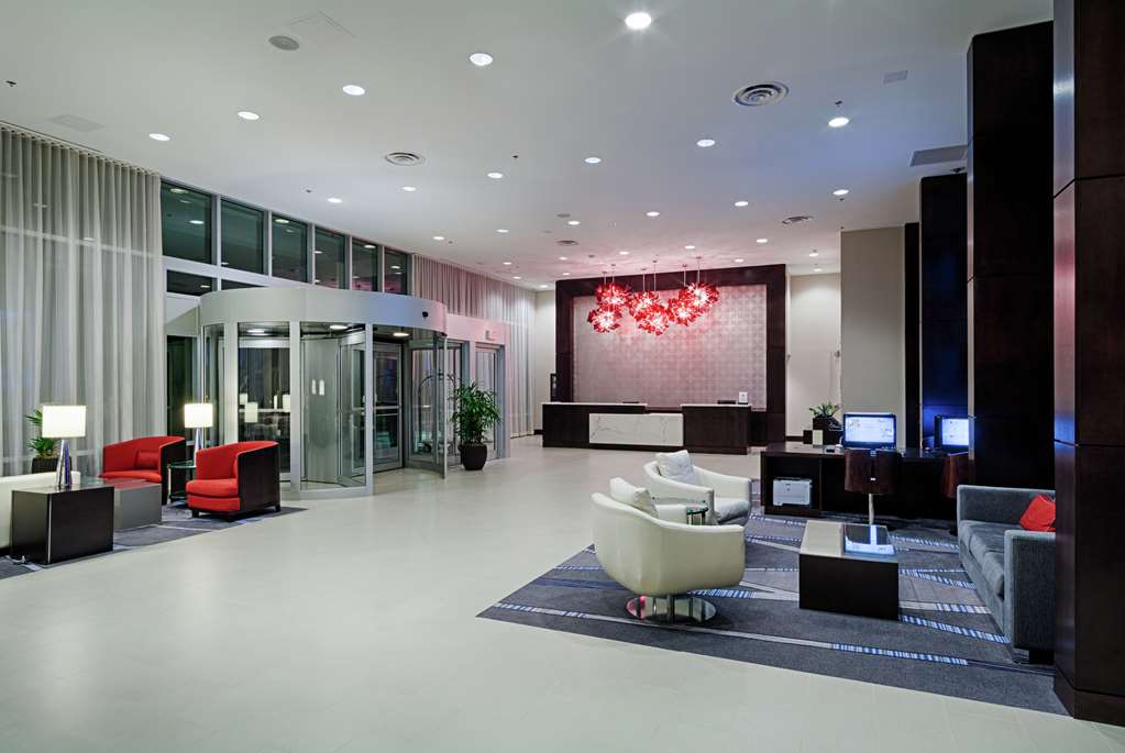  (Lobby view)