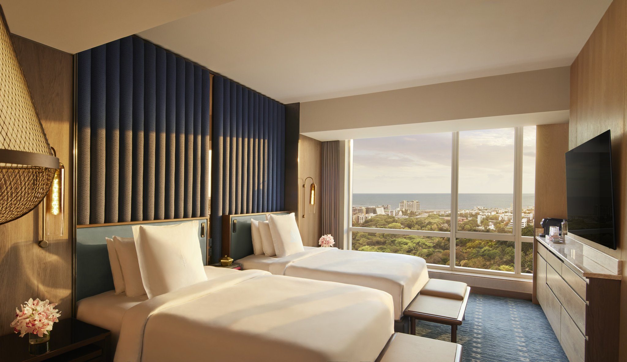 Deluxe Room – Sea View – Two Twins