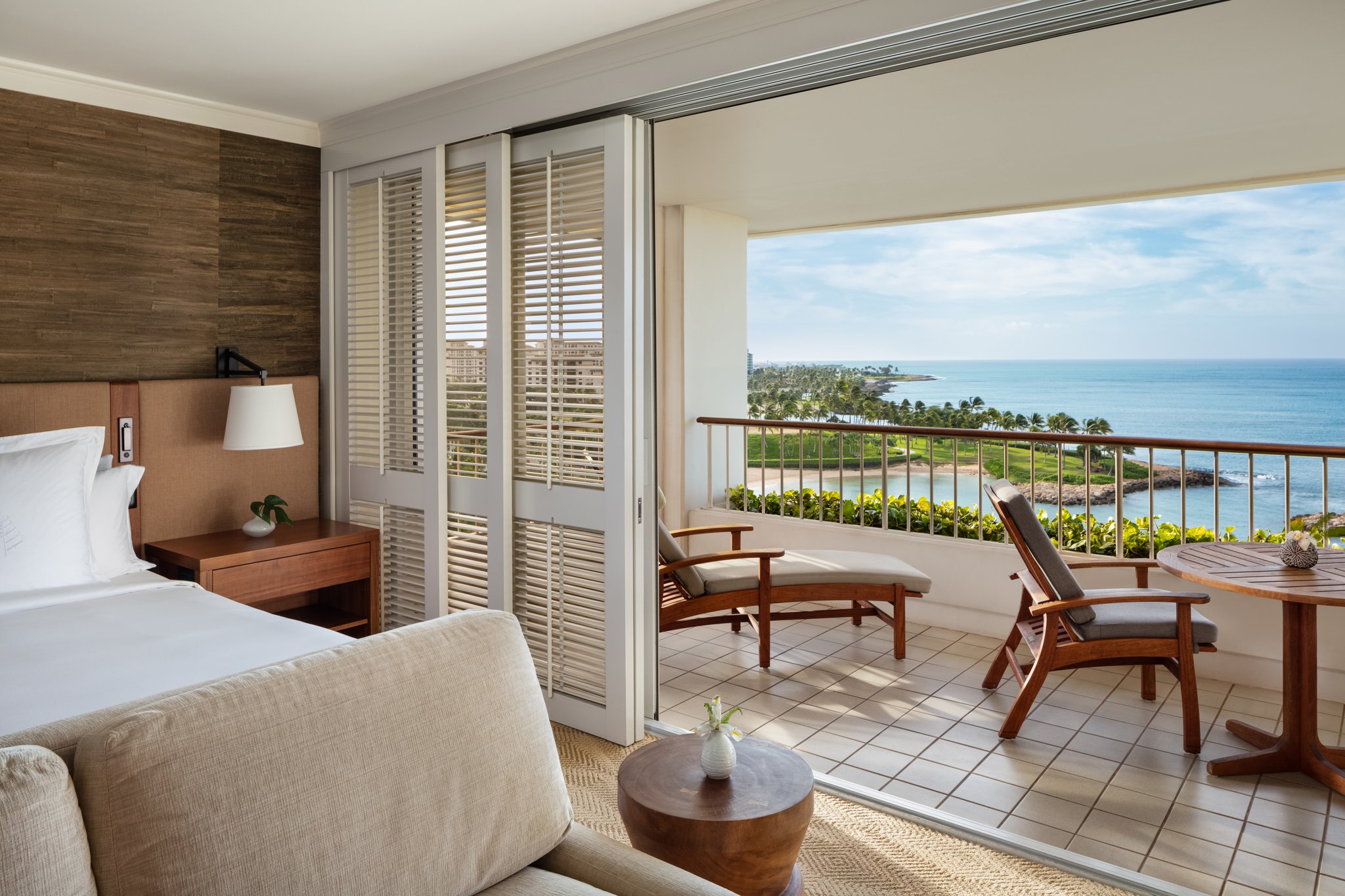 Oceanfront Accessible Room – King