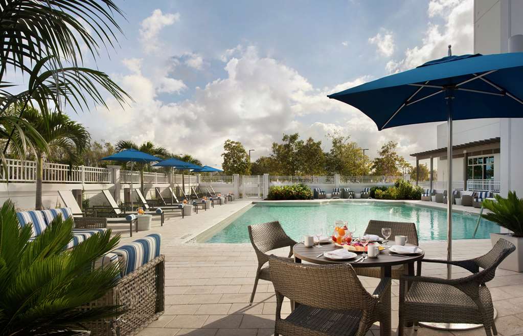  (Pool view)