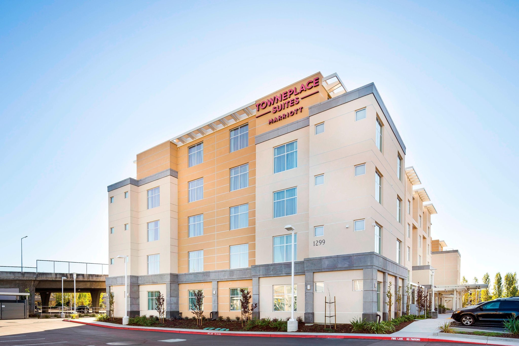 Towneplace Suites By Marriott San Mateo Foster City photo 1