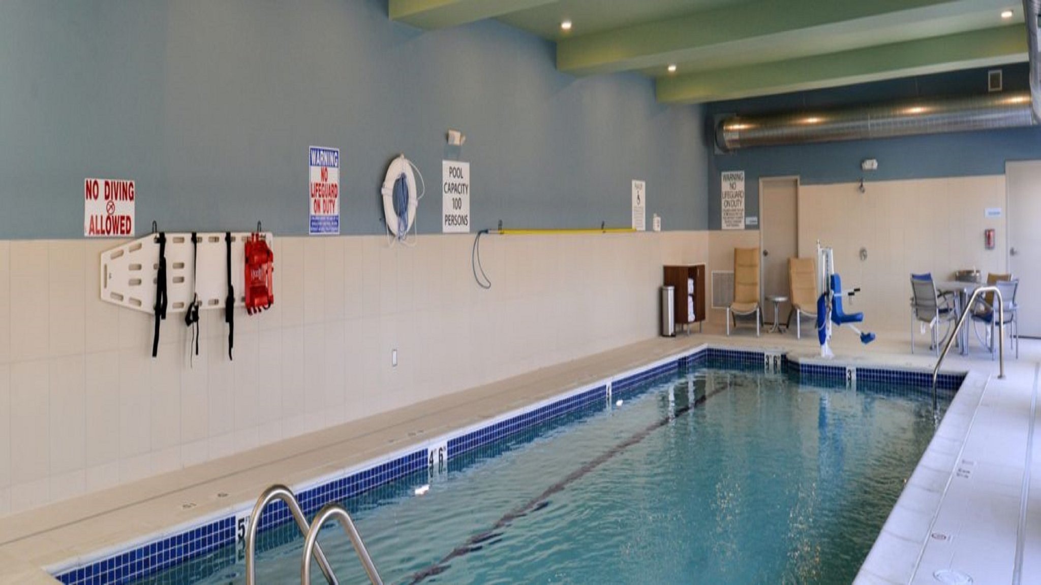  (Pool view)