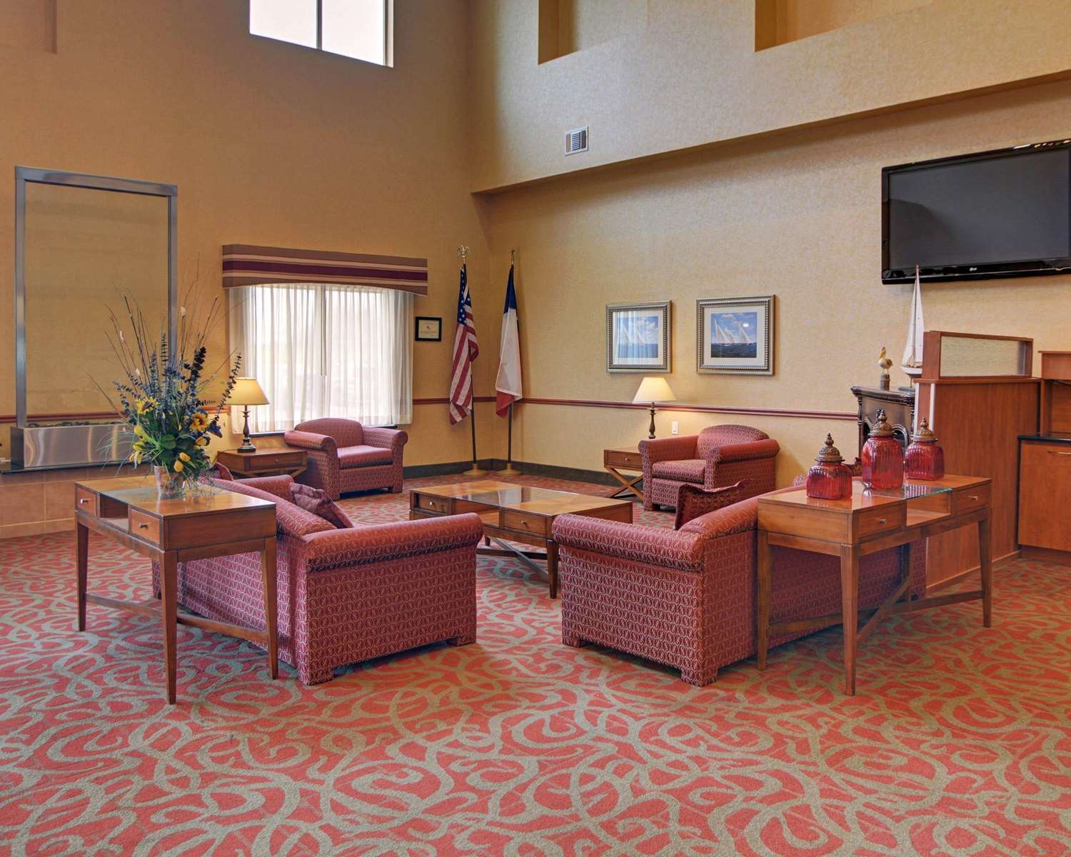 Quality Suites Near Cedar Creek Lake photo 1