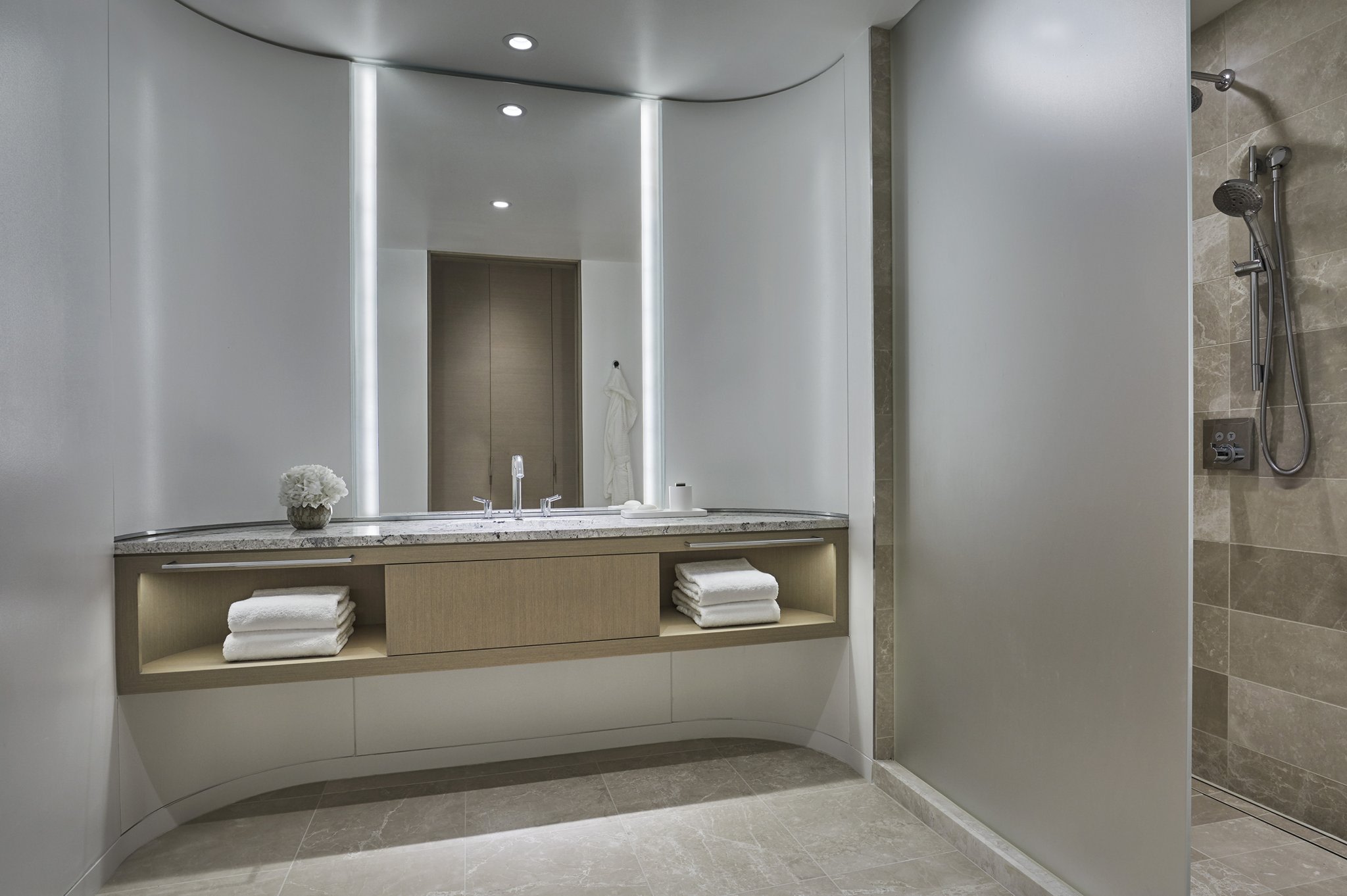 Premier Cityscape Room