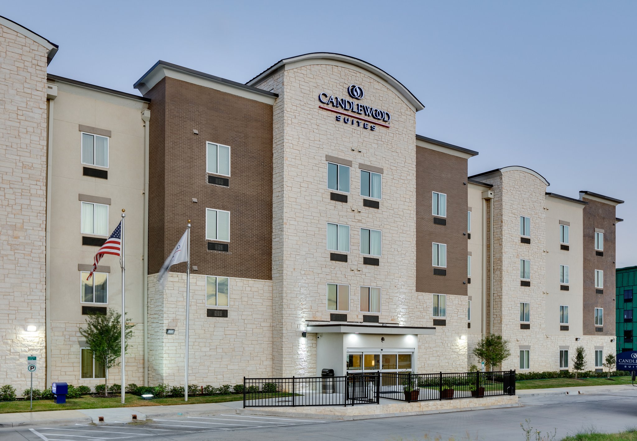 Candlewood Suites Dallas Nw - Farmers Branch photo 1