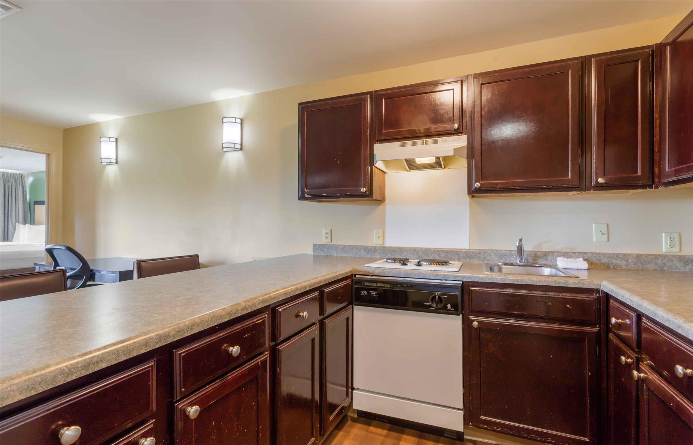 Extended Stay America Suites - Columbia - Northwest/harbison photo 1