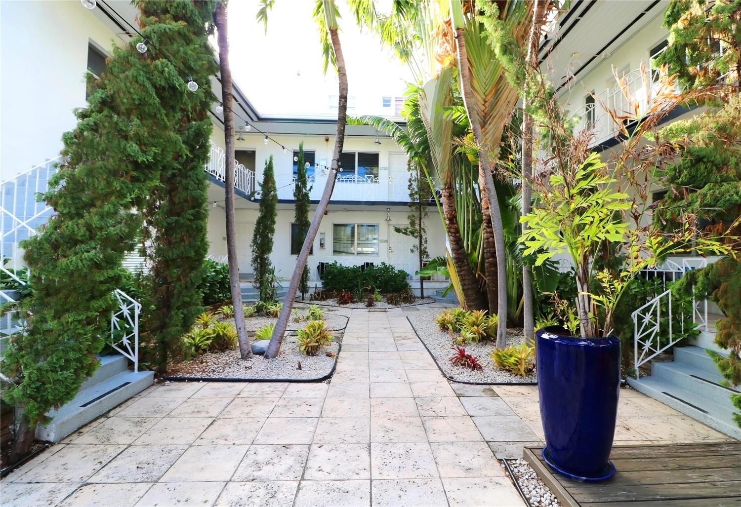 Beachside Apartment Hotel photo 1
