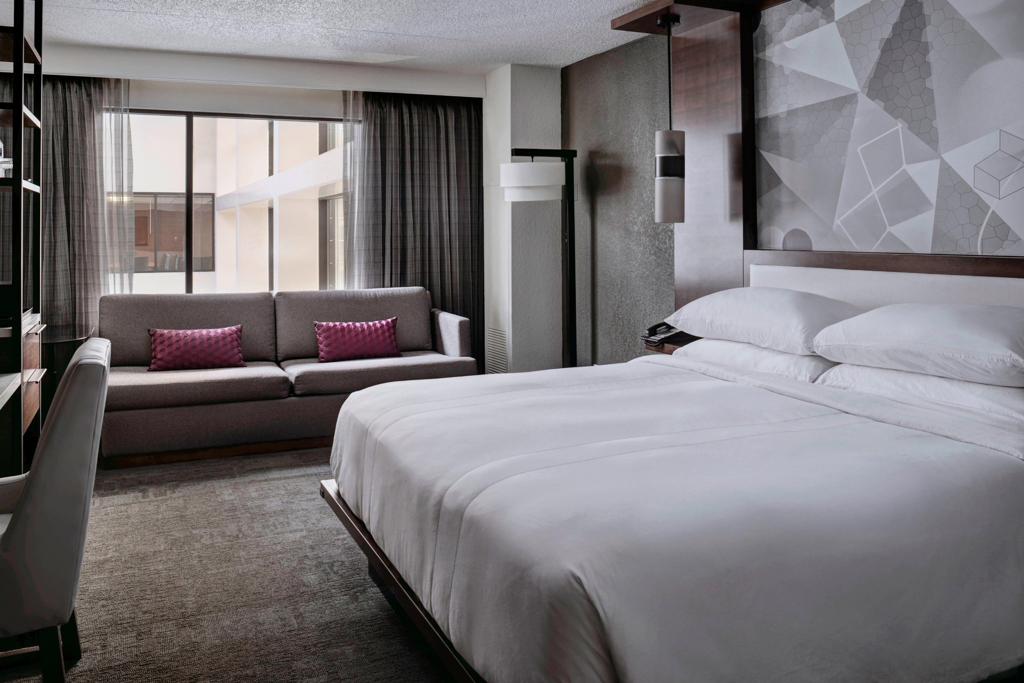  (Guest room)