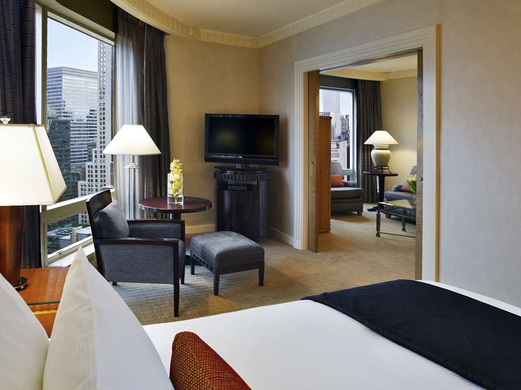  (Guest room)