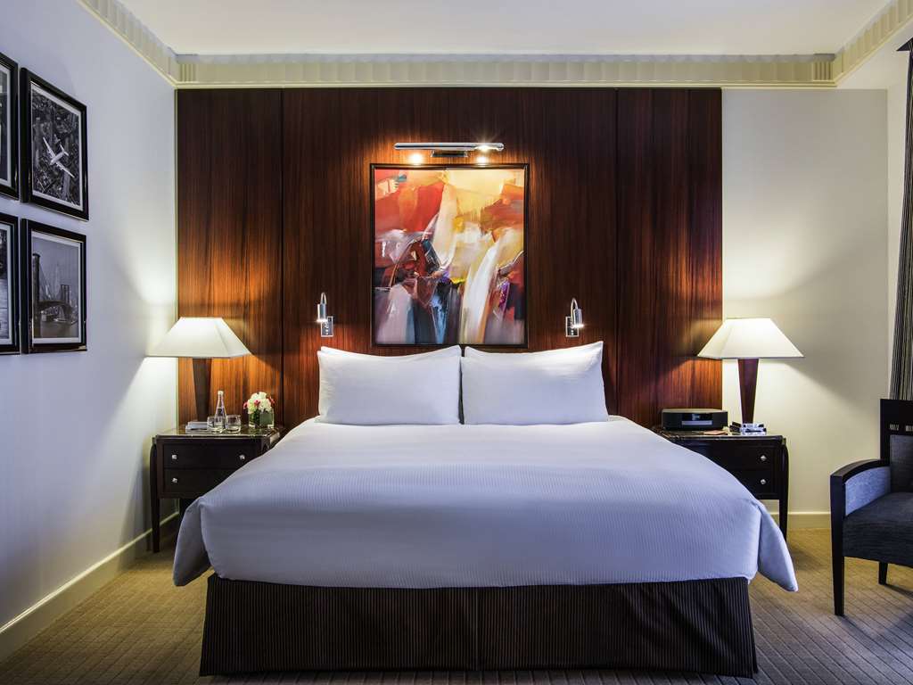  (Guest room)