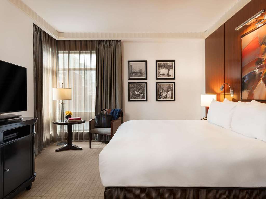  (Guest room)